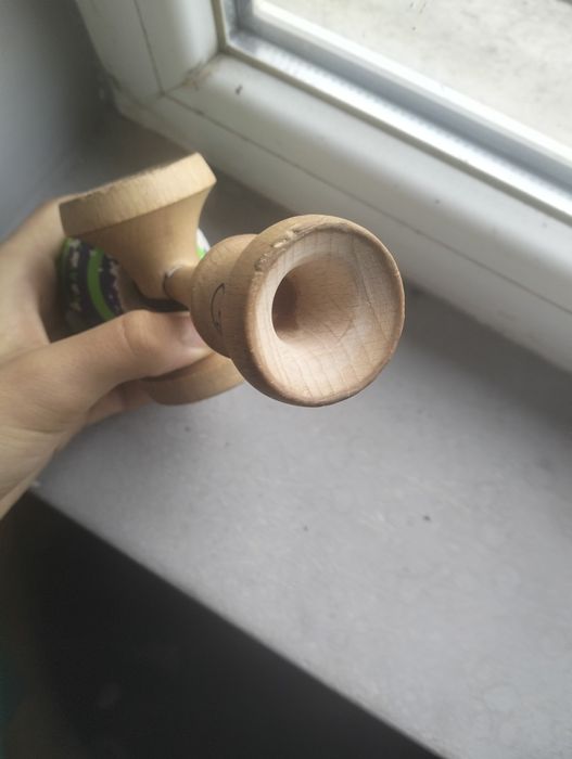 Vând kendama paly semnată de xremus