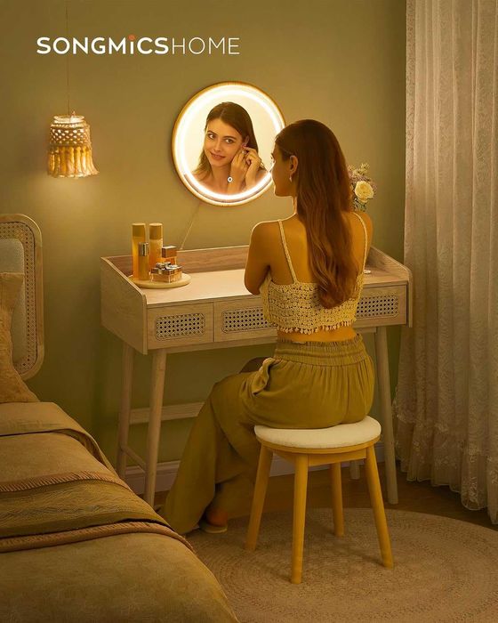 Тоалетка в дървесен цвят с ЛЕД огледало