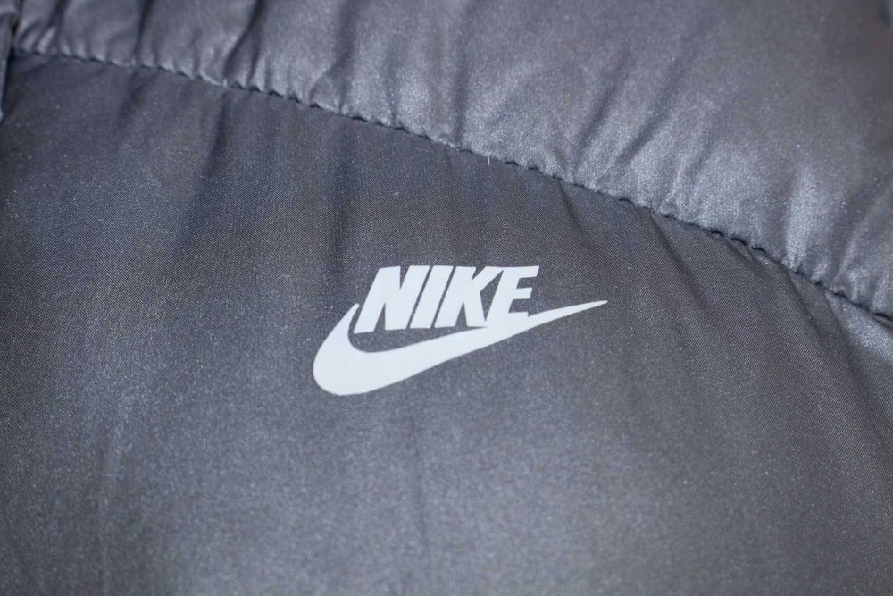 Nike Оригинално Дамско Пухено Яке черно 550 пълнеж пух зимно M
