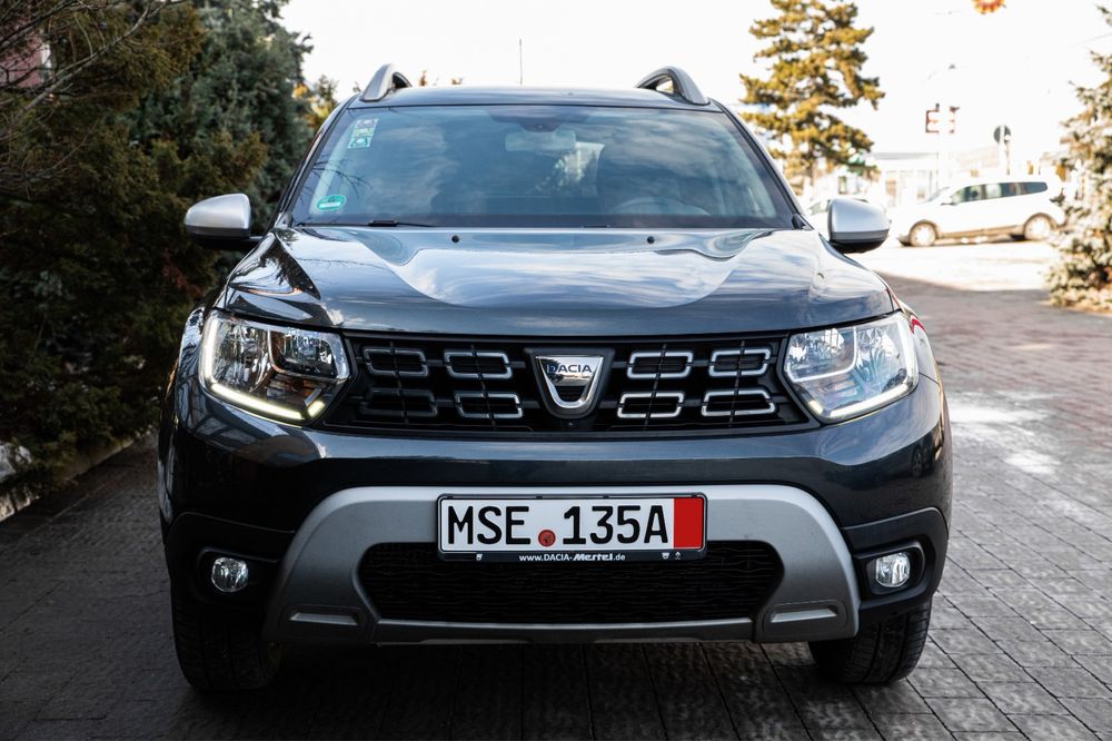 Dacia duster Prestige tractiune fata 1.2 benzina 125 cp  122 000 km