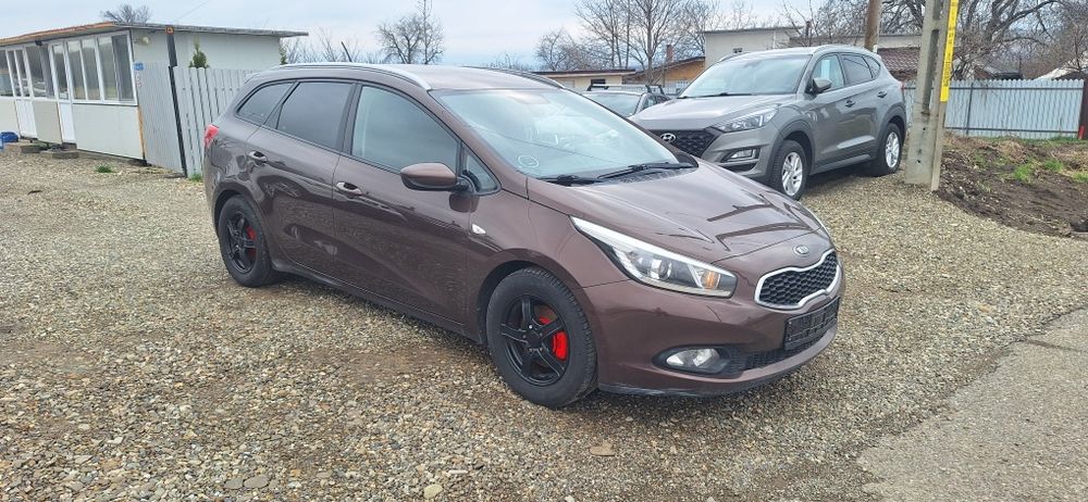 Kia Ceed 1.6 benzina aspirat fabricatie 2014 euro 5
