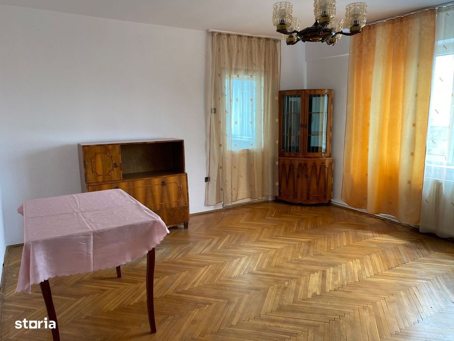 Apartament 4 camere,cu parcare, Calea Victoriei/TURDA