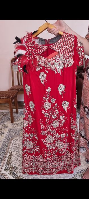 Kuylak ishton kelinchaklar uchun holati yangi, yirtiqlari, dogʻlar yuq