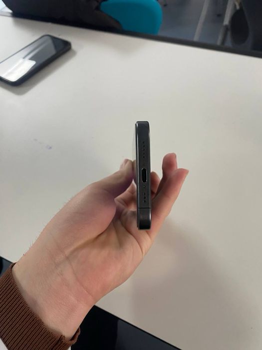 iphone 15 pro 256 ideal