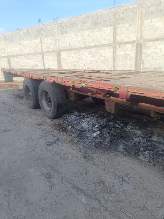 Полуприцеп плошадка