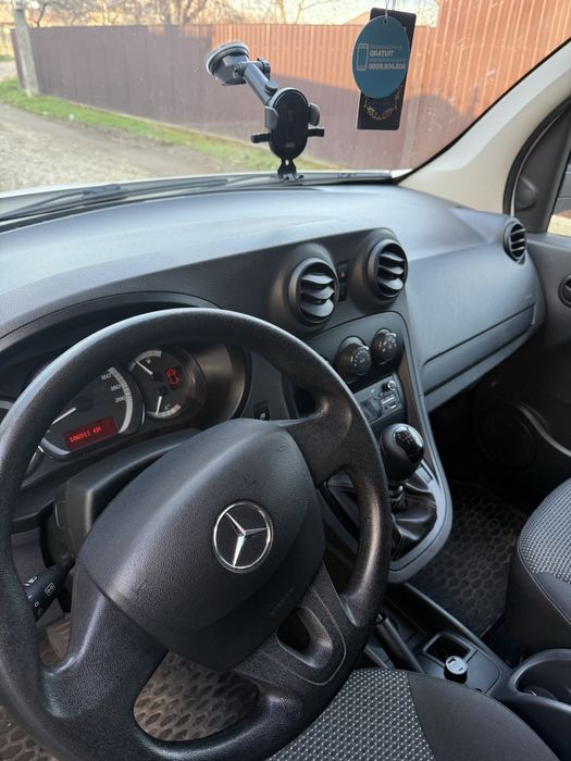 Mercedez citan  proprietar
