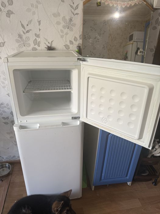 Продам холодильник б/у