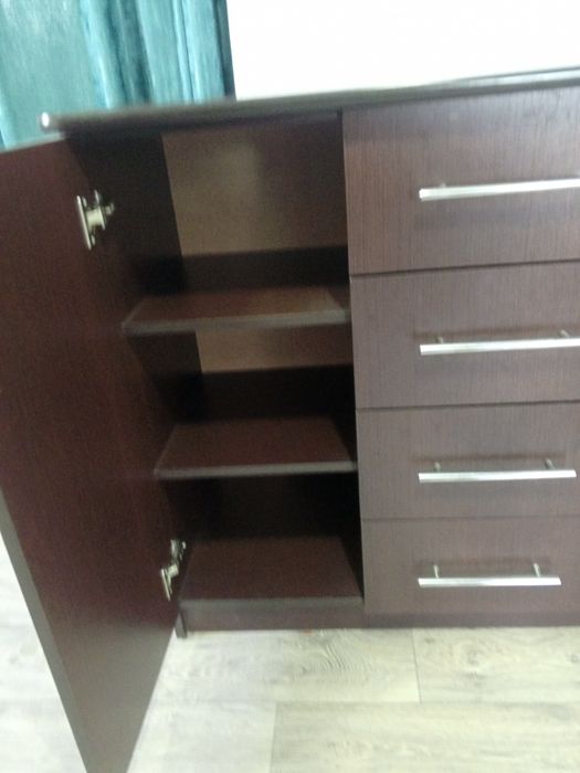 Продам комод, в отличном состоянии.
