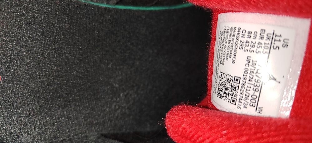 Nike Air Jordan 4 RM, номер 45,5