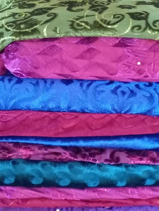 Распродажа тканей.