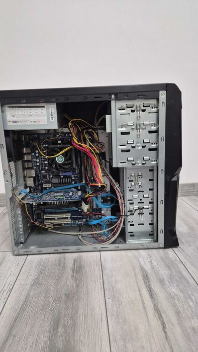 Calculator PC Gaming / Office – AMD FX, 8GB RAM, SSD, NVIDIA GT 430