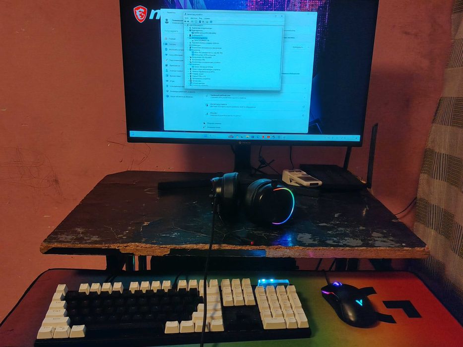 Компьютер сотилади хама жойи яхши якинда оганман сотмокчиман