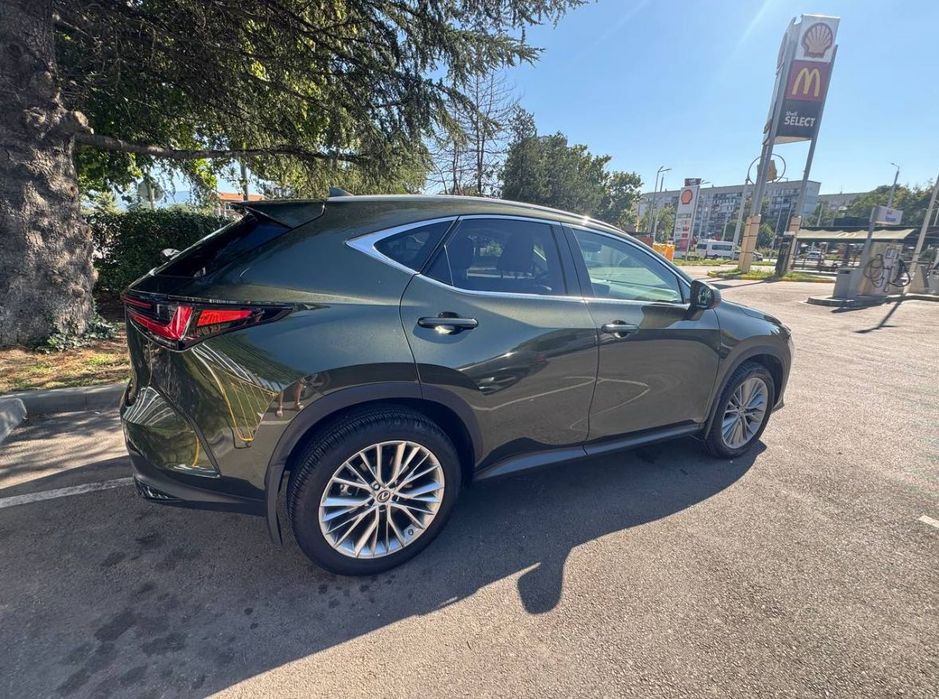 Lexus NX 350h 2023 г