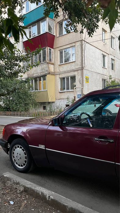 S 124 продам в отличном