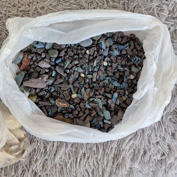 Коряги для аквариума, ракушки, крупный грунт