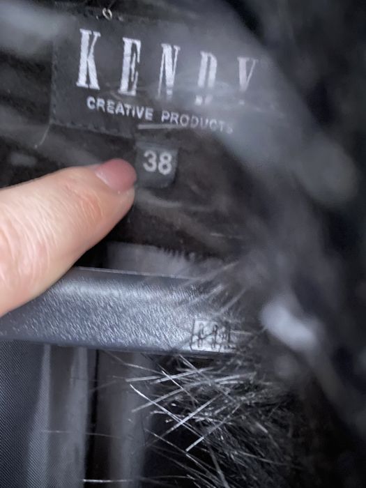 Palton negru cu blăniță