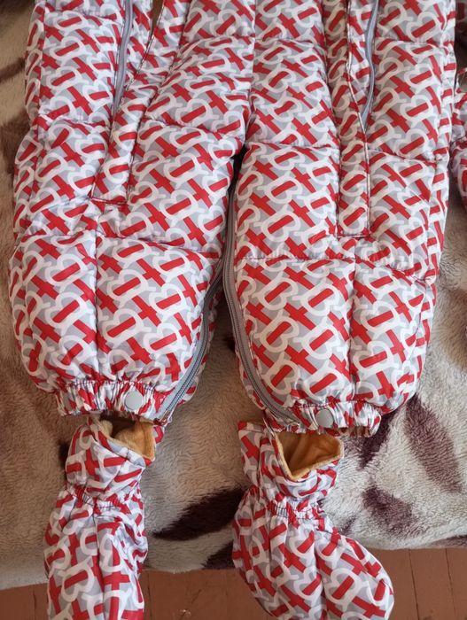 Продам детский комбинезон