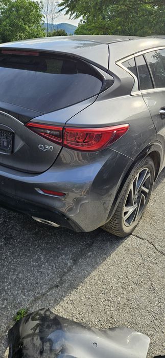 Инфинити infiniti Q30 2.2d