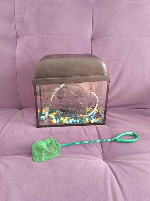 Продаю аквариум для мелких рыб