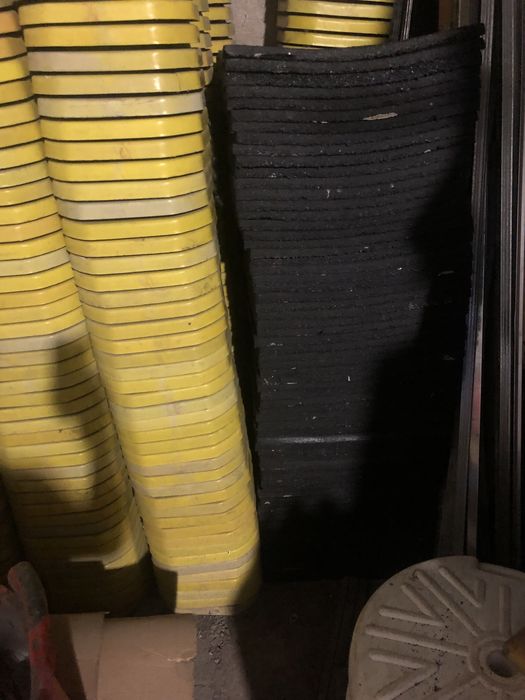 Резиновые плитка 50/50.