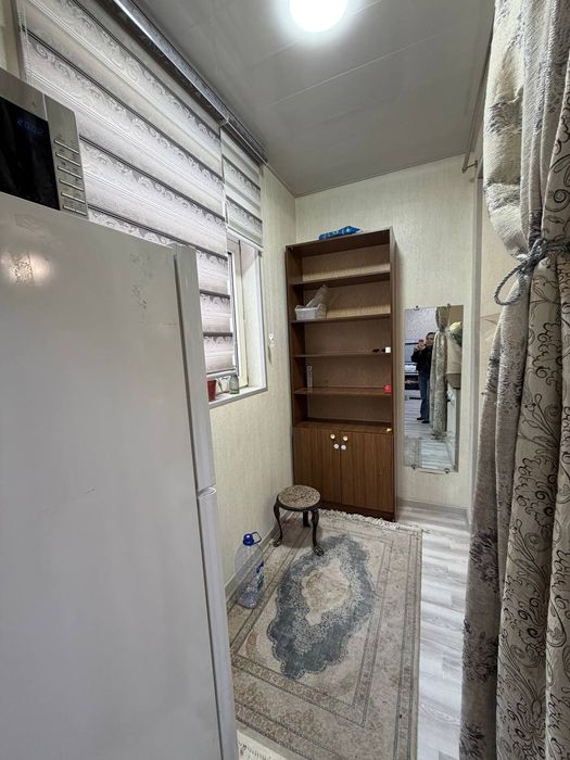 Продам чиланзар 2.  Двух комнатная.  163 школа