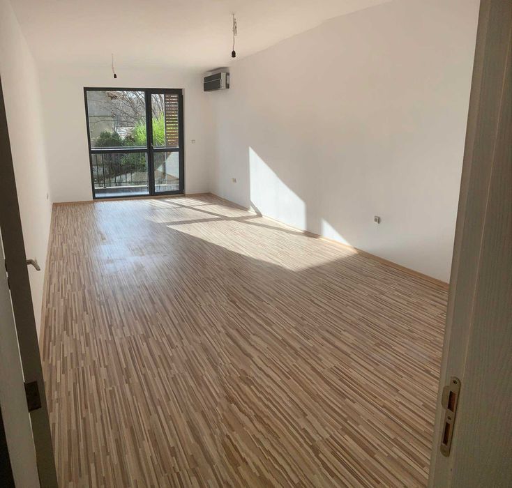 Продава се Тристаен апартамент в Варна, м-т Траката - 90 кв.м за 1767 €/кв.м - Снимка #5