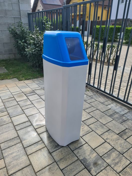 Filtru apa Dedurizator Azurasoft (WS1CI  USA)
Valva USA. Cel mai bun sistem de îmbunătățire a apei. În stare buna, folosit 6 luni.