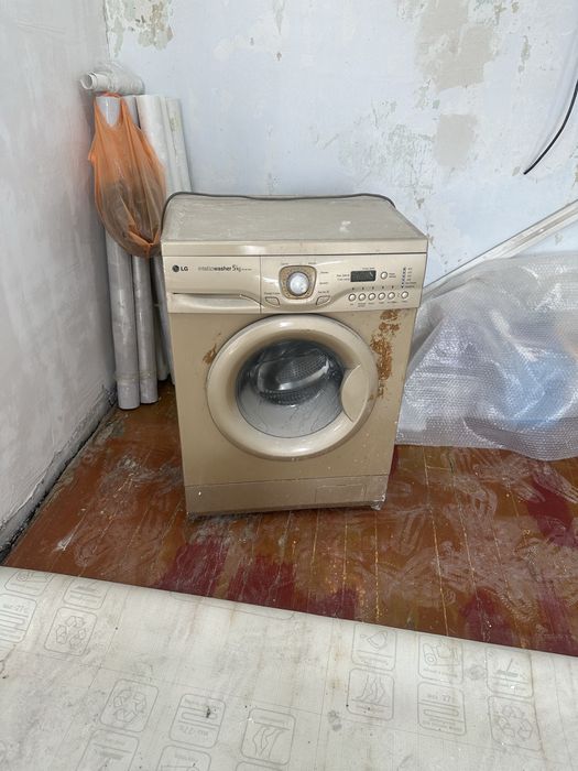 Продам стиральную машинку рабочем состояний