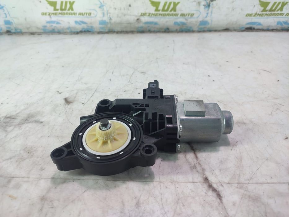 Motoras geam stanga fata 82450-G4050 Hyundai i30 PD 3 [2th facelift]