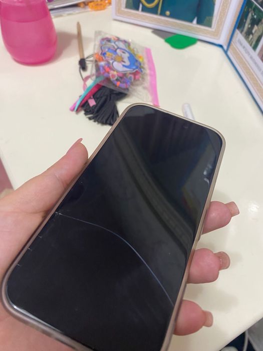 Продам айфон 16 про