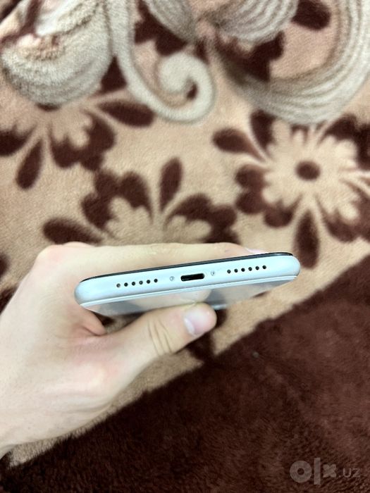 IPhone 11 srochna sotiladi