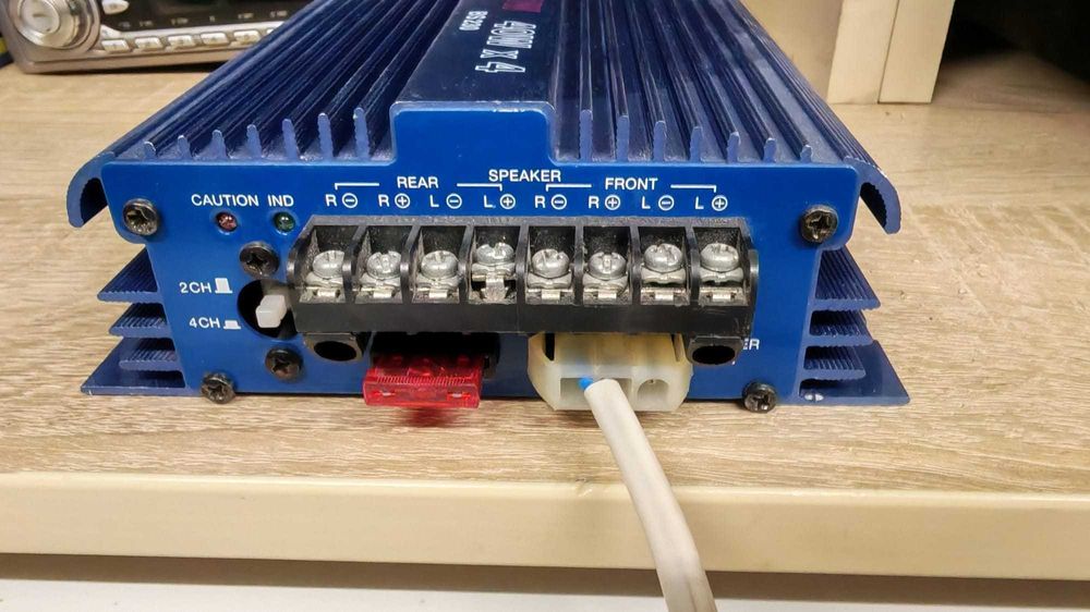 Statie amplificare auto AUDIOLA