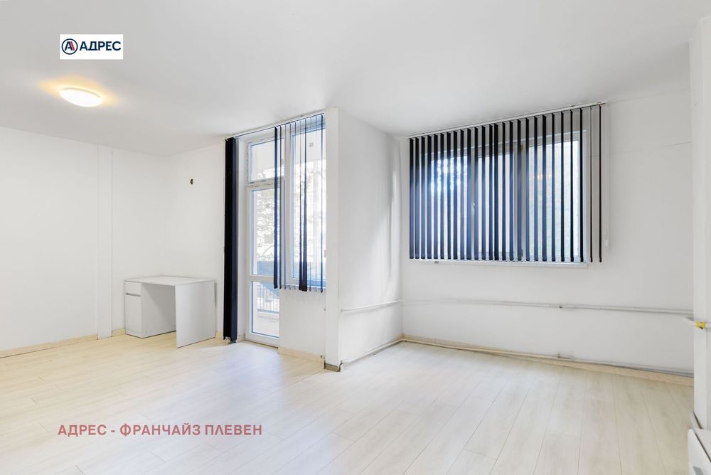 Продава се Тристаен апартамент в Враца, Център - 72 кв.м за 1776 €/кв.м - Снимка #1