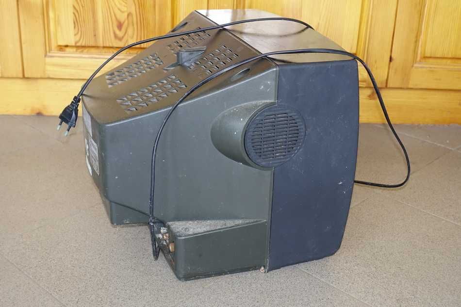 ПРодавам малки телевизори sharp,Panasonic,Neo