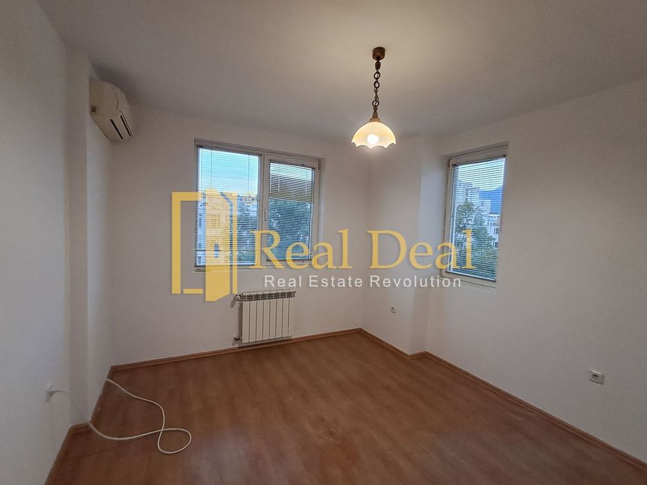 Дава се под наем Тристаен апартамент в София, Дианабад - 100 кв.м за 767 € - Снимка #12