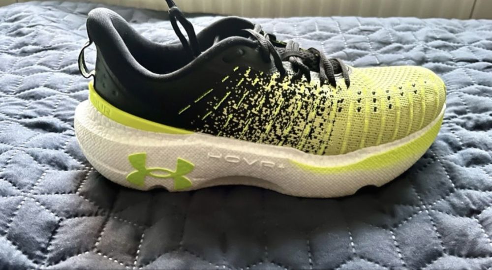 Under Armour Infinite Elite