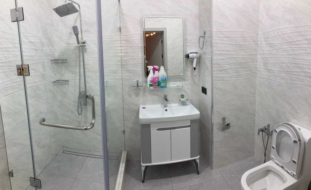 Сдаётся 5-комн. Квартира на Аренду с Евроремонтом и мебелью