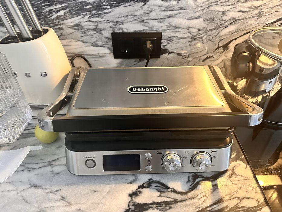 Гриль Delonghi Braun