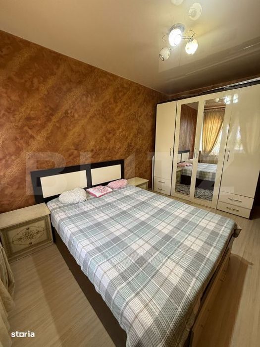 Apartament 3 camere, semidecomandat, 59 mp, stradal, zona Micro 17