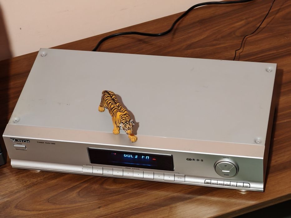 X4 TECH  TU/S-1000. Tuner premium Radio Data System. Preț fix !