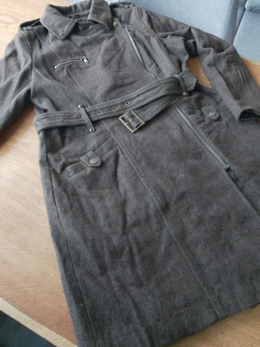 Вълнено маслено зелено палто размер 42, Л