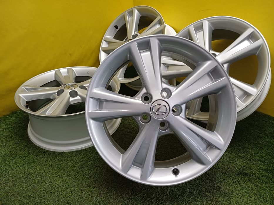 Диски R18 5x114.3 на Lexus и другие.