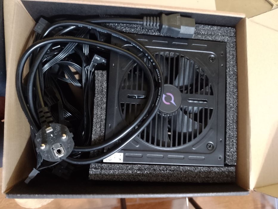 Vând Sursa Aqirys Pulsar SI 550W