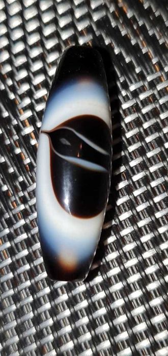 Бусины ДЗИ, обереги, талисманы