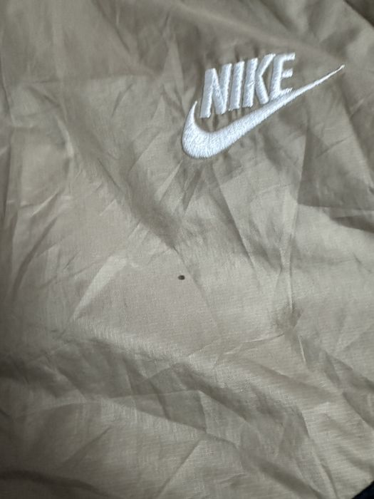 Vand geacă nike