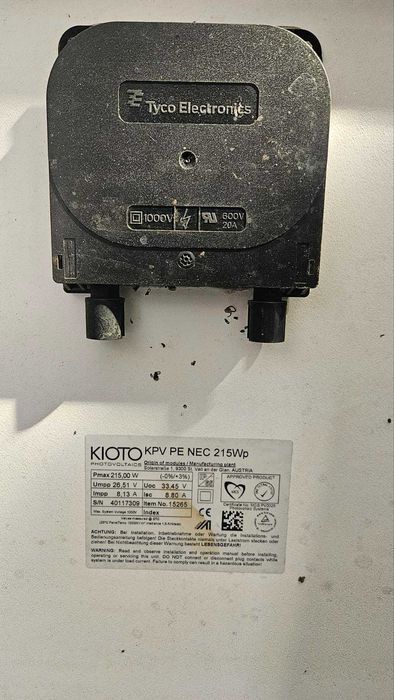 фотоволтаичен панел 215W + контролер 30A Steca PR3030 за кемпер и каравана