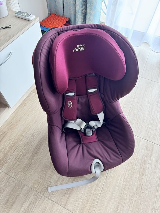 Столче за кола Britax Romer Dualfix в отлично състояние
