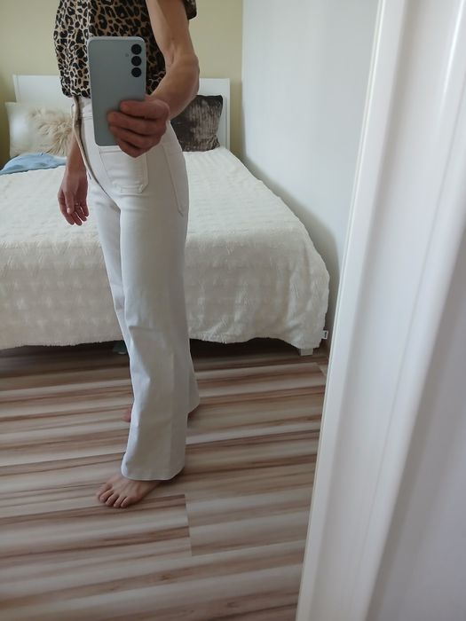 Blugi zara impecabili noi fara eticheta