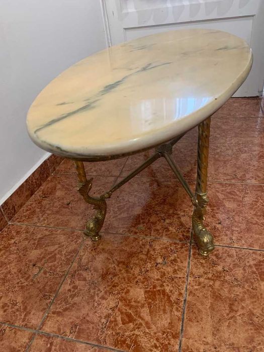 Masa ovala din bronz cu blat marmura