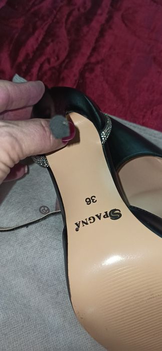 Туфли на шпильке нарядные